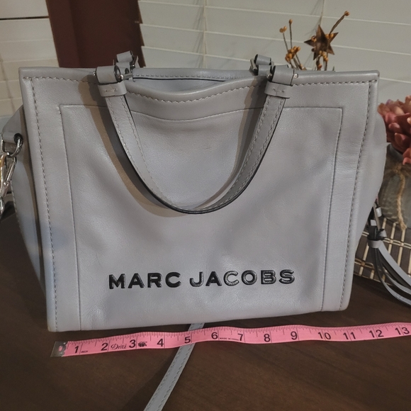 Authentic Marc Jacobs Logo handbag - Picture 4 of 8